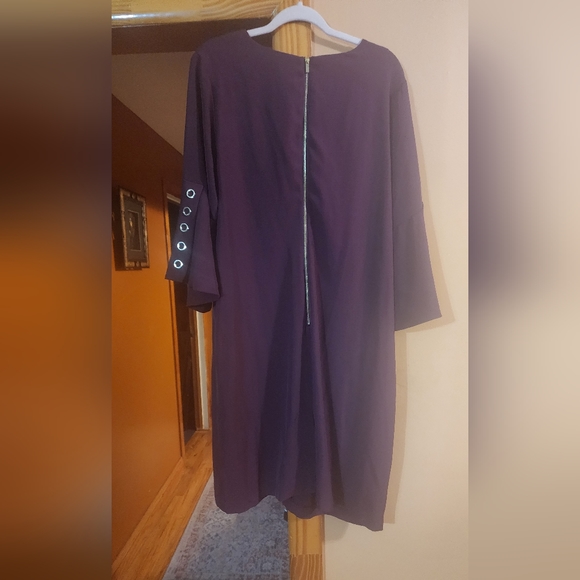 Plum dress size 14 zip in the back New with tag - Picture 5 of 7